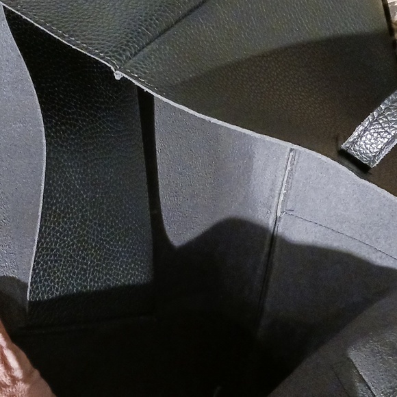 Vince Camuto Black Pebbled Vegan Leather Color Block Luck Tote Laptop Bag - Picture 4 of 7